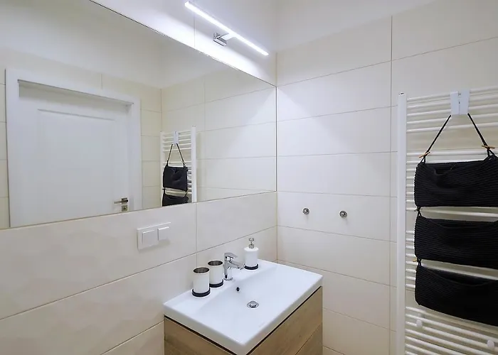 Kolo Brzegu Ze Strefa Relax & Fun By Onholiday Kolobřeh